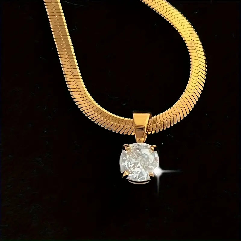 Elegante halsketting met hanger van strasssteentjes | Goud