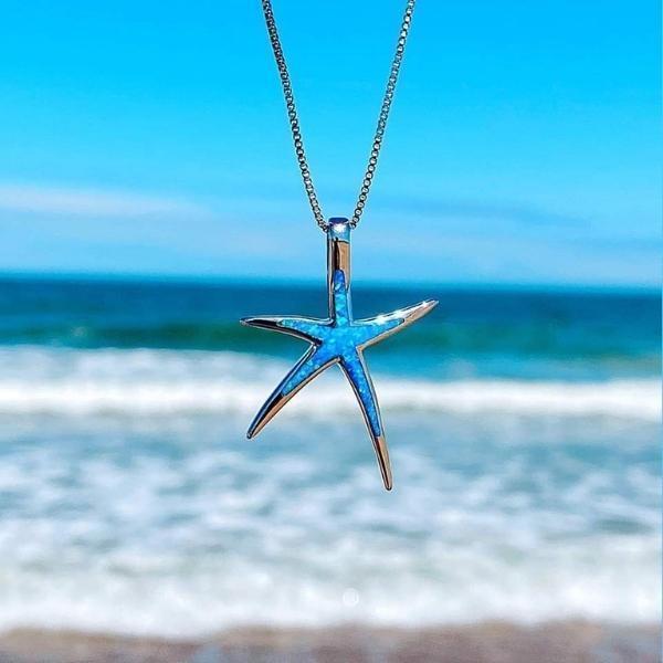 Ketting met blauwe opaal en zilveren zeester