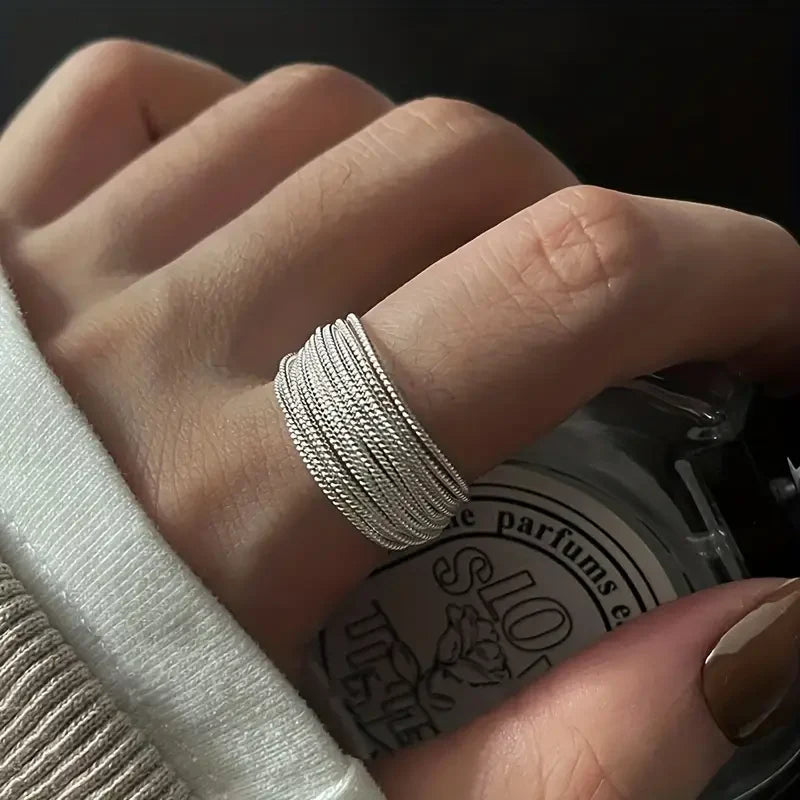 Ring met laagjes in maansluier | Witgoud