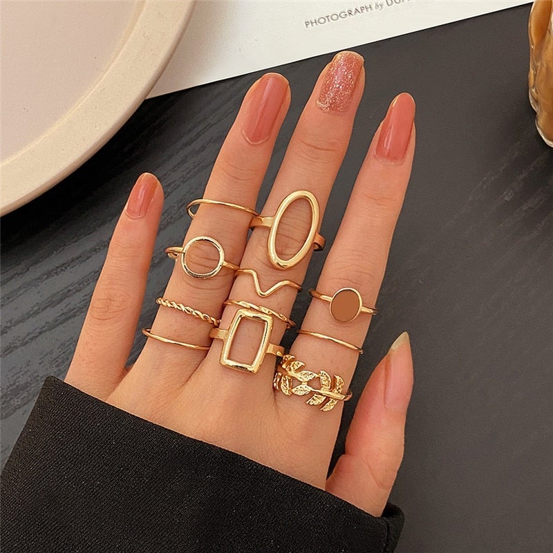 Verpakking van 11 vintage zilveren ringen