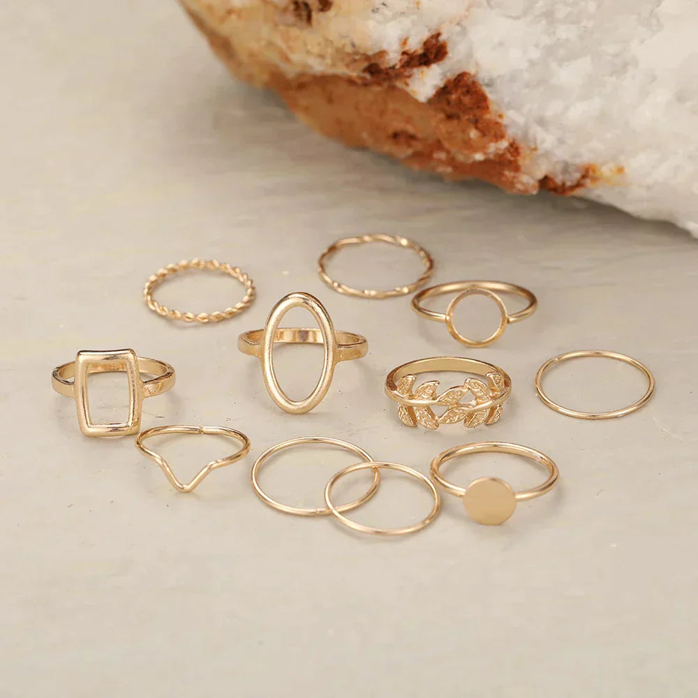 Verpakking van 11 vintage zilveren ringen