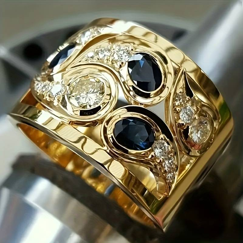 Vintage gouden ring met ingelegde zirkonia