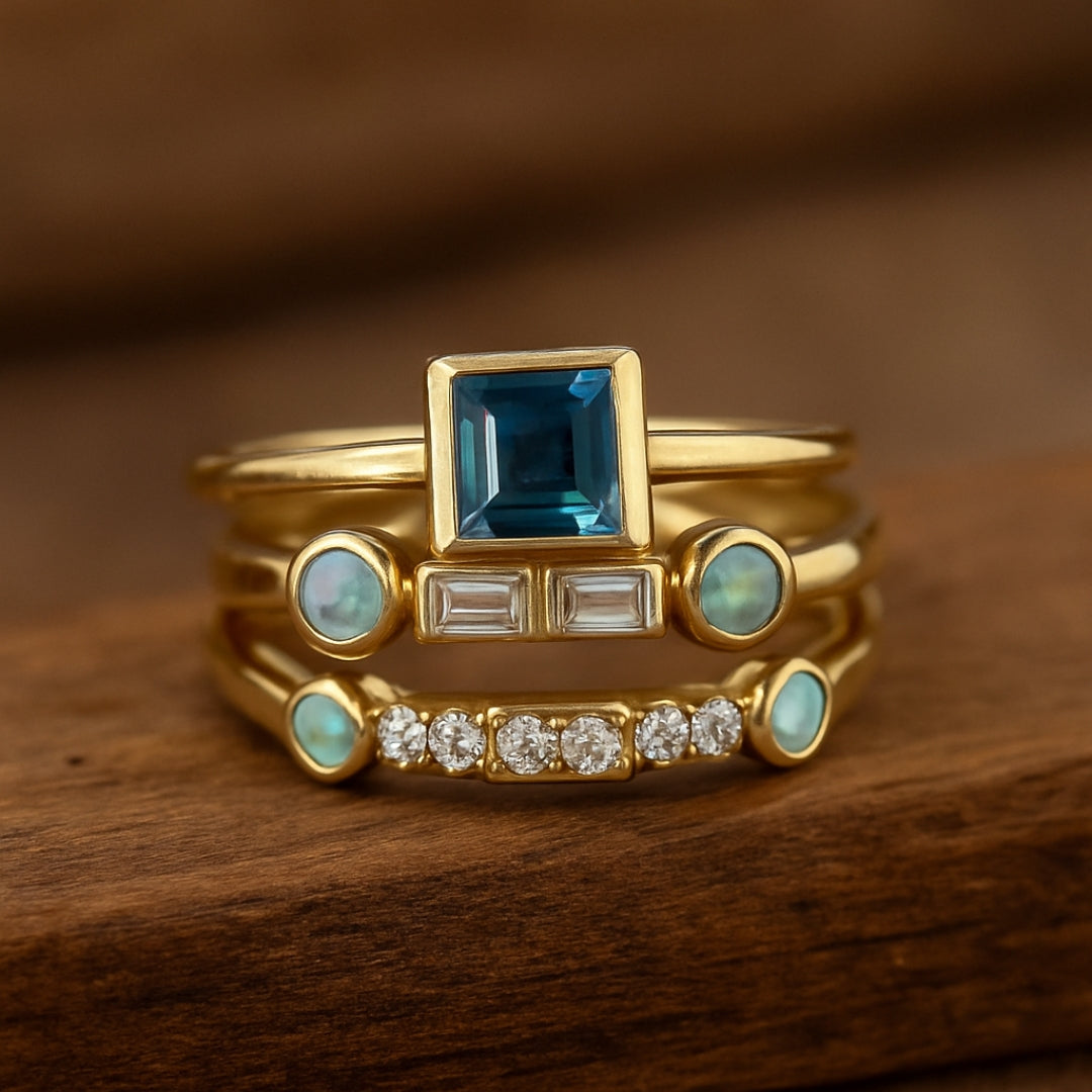 Vintage ringenset met blauwe kristallen