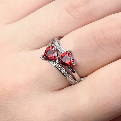 Dubbele hartvormige ring met zirkonia