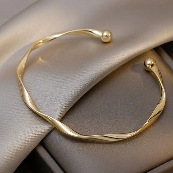 Elegante gouden open armband