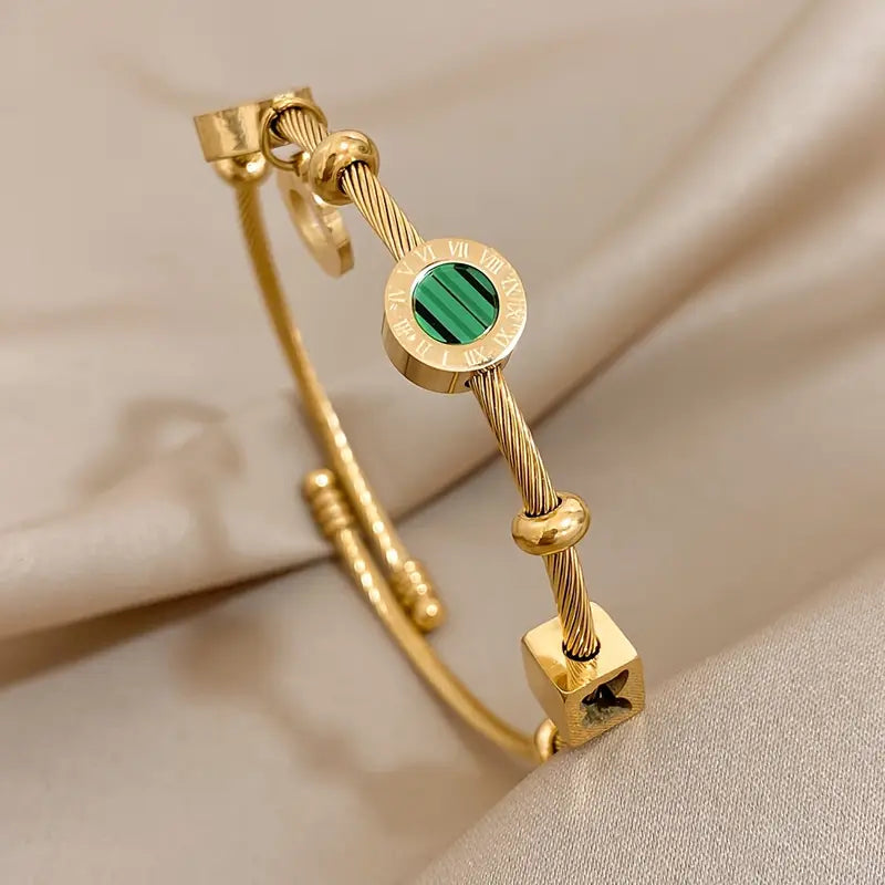 Emerence Rousseau armband