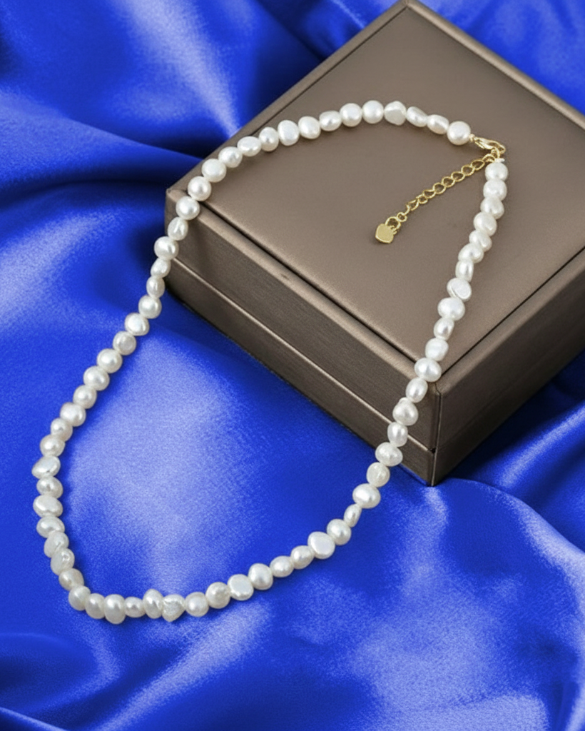 Exquisite parelketting | Witgoud