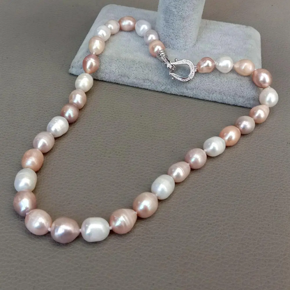 Gekleurde parelketting