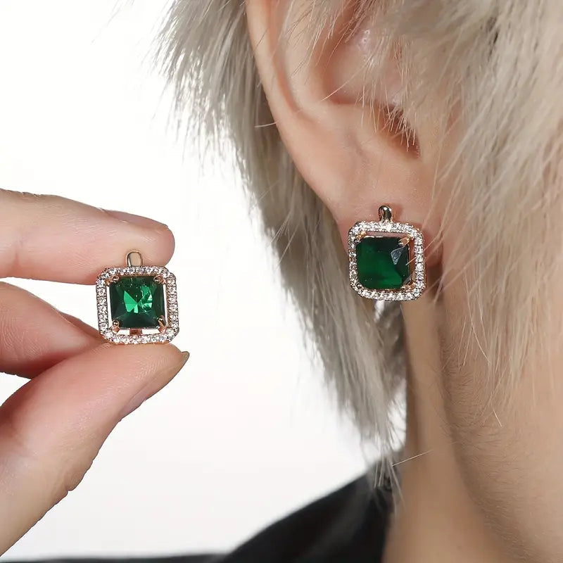 Gouden groene vierkante oorbellen met zirkonia en goudkleurige accenten