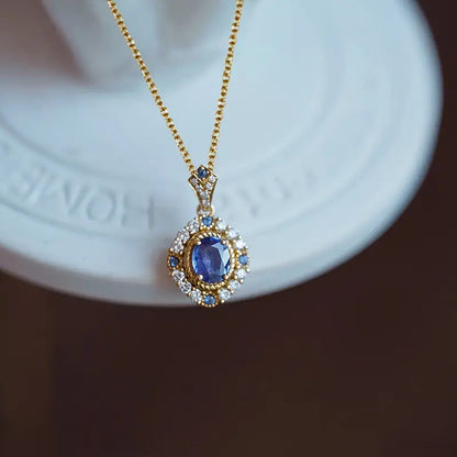 Jesmira Duskraine gouden ketting