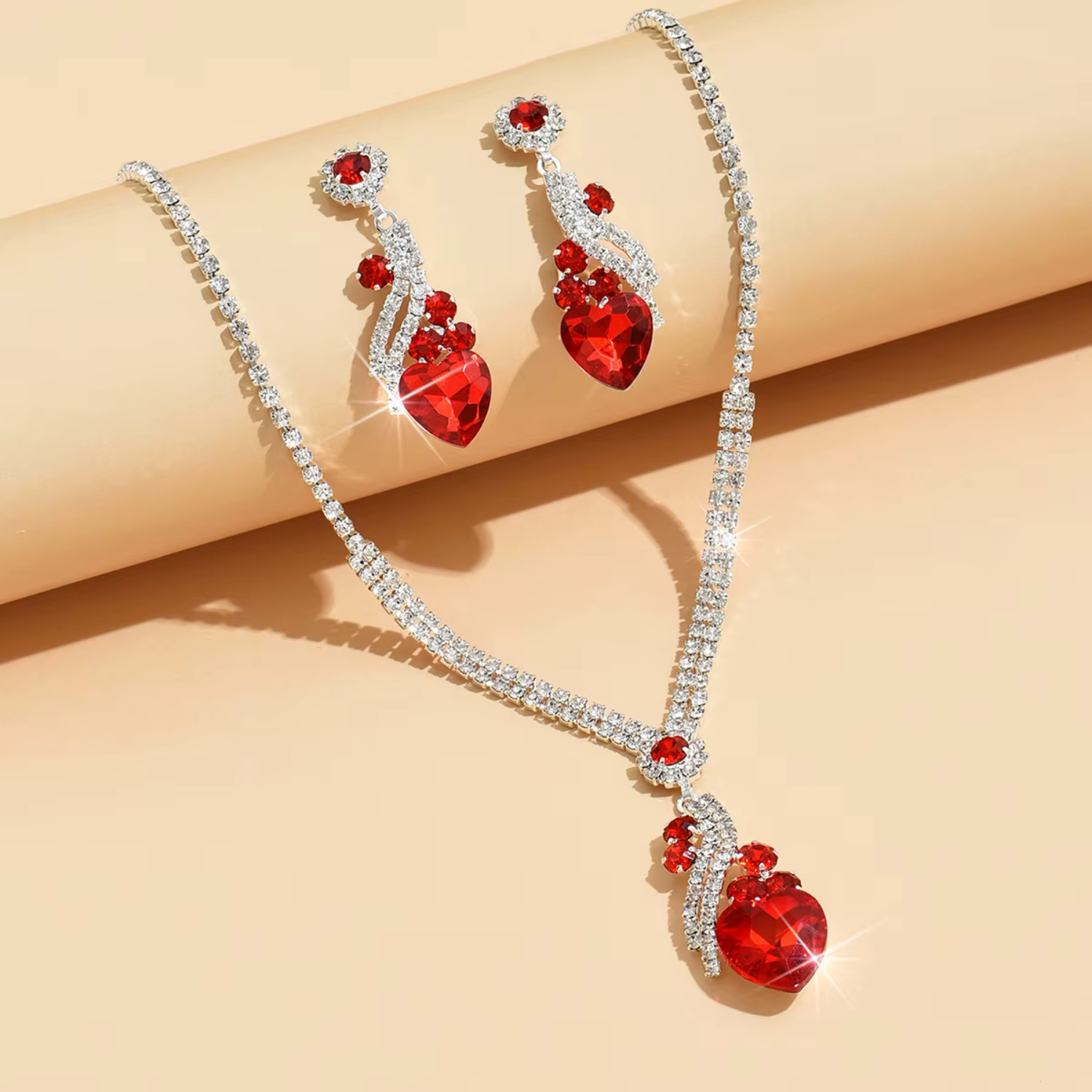 Luxe mode rode ketting