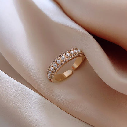Luxe ring van goud en parels