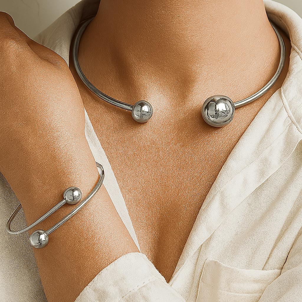 Minimalistische, lichtgevende halsband en manchetarmbandset | Goud