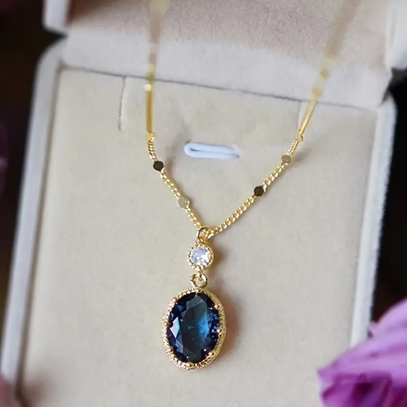 Thessia Lunebray gouden ketting