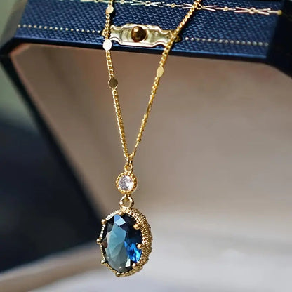 Thessia Lunebray gouden ketting