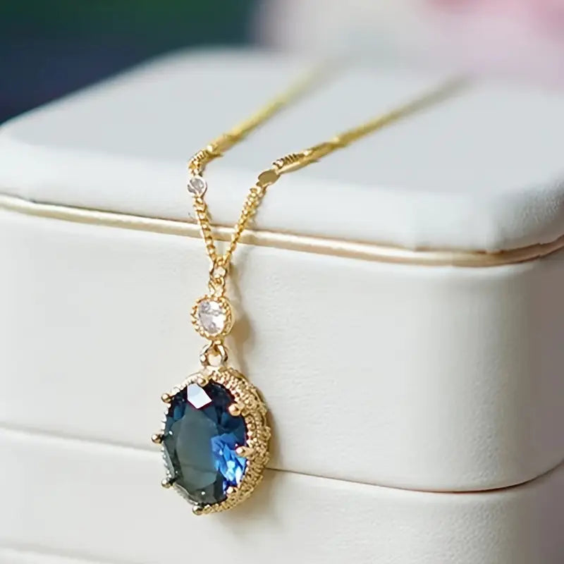 Thessia Lunebray gouden ketting