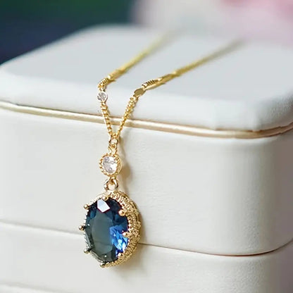 Thessia Lunebray gouden ketting