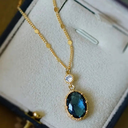 Thessia Lunebray gouden ketting