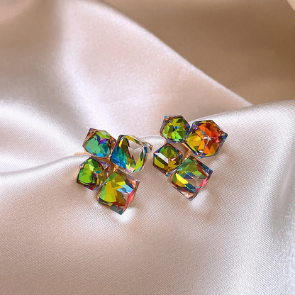 Veelkleurige zirkonium oorbellen in elegant goud