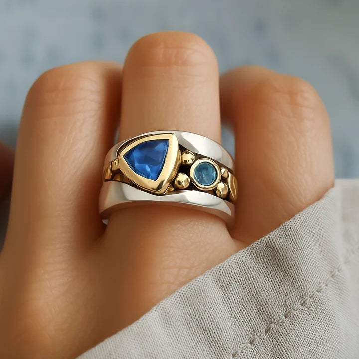 Vintage blauwe kristallen ring