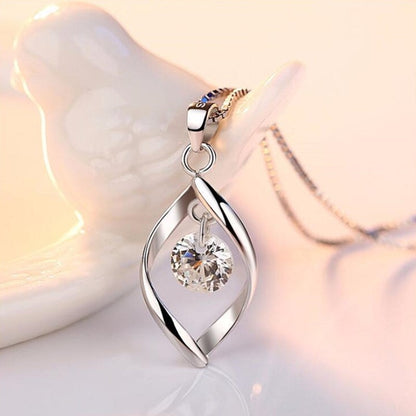 Zilveren hanger met zirkoniakristal